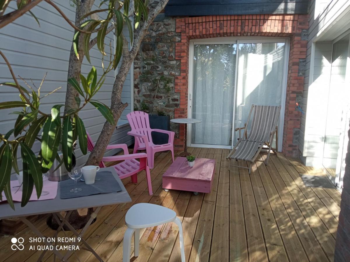 Charmant Logement T2 A 2 Pas De La Mer Granville Exteriör bild
