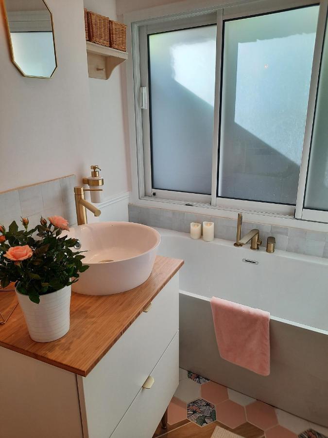 Charmant Logement T2 A 2 Pas De La Mer Granville Exteriör bild